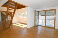 Wohn-/Esszimmer DG