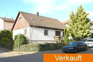 RENOVIERUNGSBEDÜRFTIGES HAUS MIT POTENTIAL, 70439 70439 Stuttgart, Fertighaus