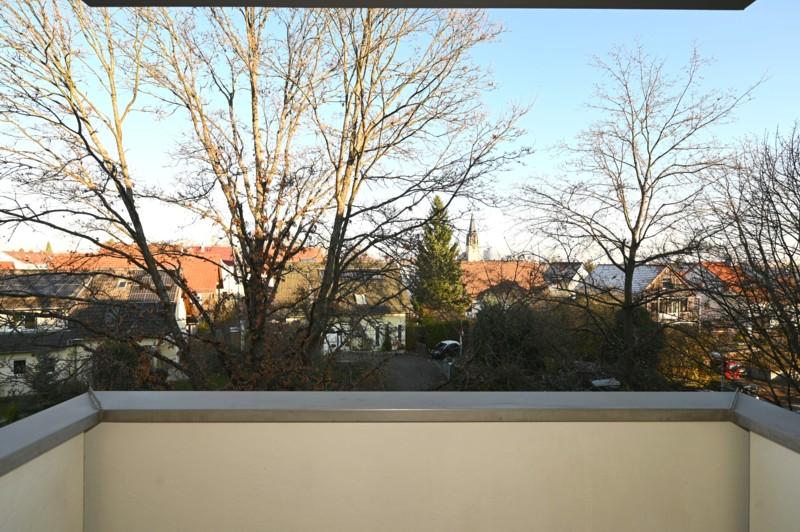 Blick Küchenbalkon - IHR TRAUM VOM EIGENHEIM