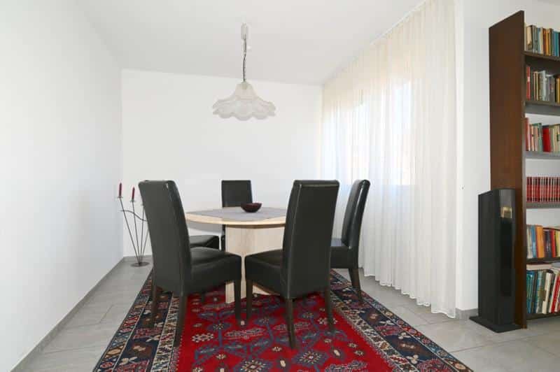 Essplatz - WOHNEN MIT WOHLFÜHLCHARAKTER UND VIEL PLATZ