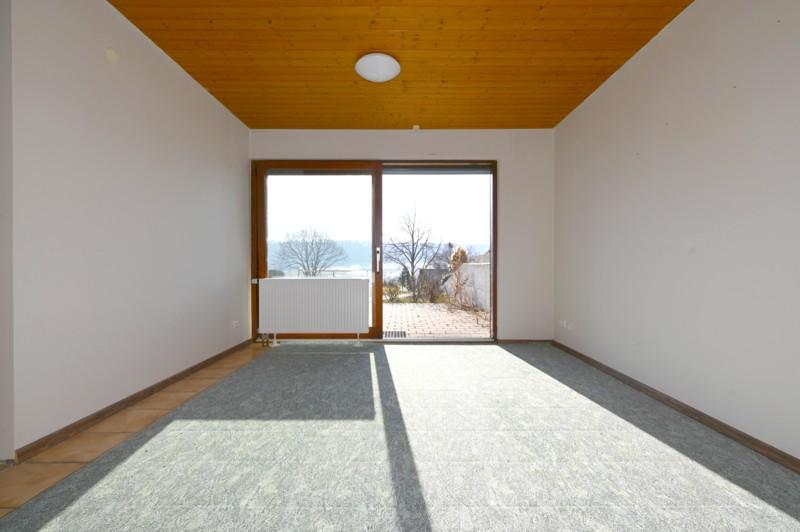 Zimmer Einliegerwohnung - KOMFORTABLES REIHENHAUS MIT XXL-GARAGE