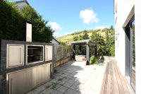 Südterrasse mit Außenküche