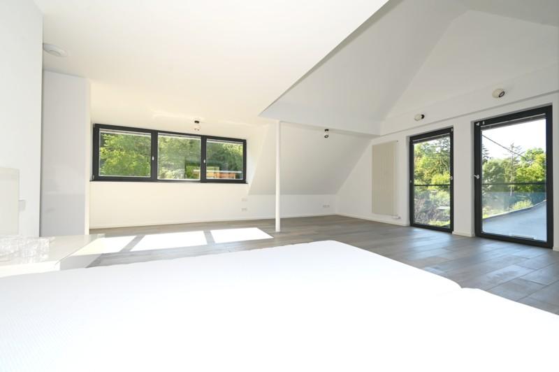 Elternschlafzimmer DG