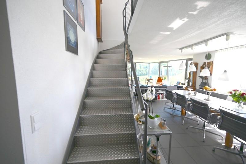 Treppe vom OG in DG - WOHNEN & INVESTIEREN AM NATURPARK SCHÖNBUCH-3-FAMILIENHAUS MIT ANBAU 1-FAMILIENHAUS
