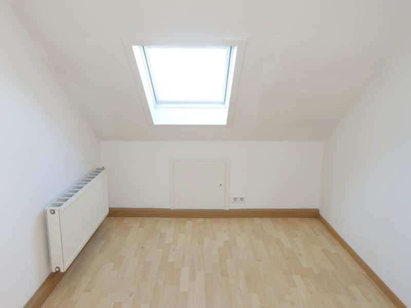 Schlafzimmer - JUNGES WOHNEN IN GEMÜTLICHER DG-ATMOSPHÄRE