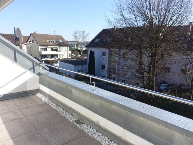 Süd-Dachterrasse - JUNGES WOHNEN IN GEMÜTLICHER DG-ATMOSPHÄRE