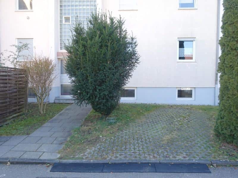 Kfz-Stellplatz - JUNGES WOHNEN IN GEMÜTLICHER DG-ATMOSPHÄRE