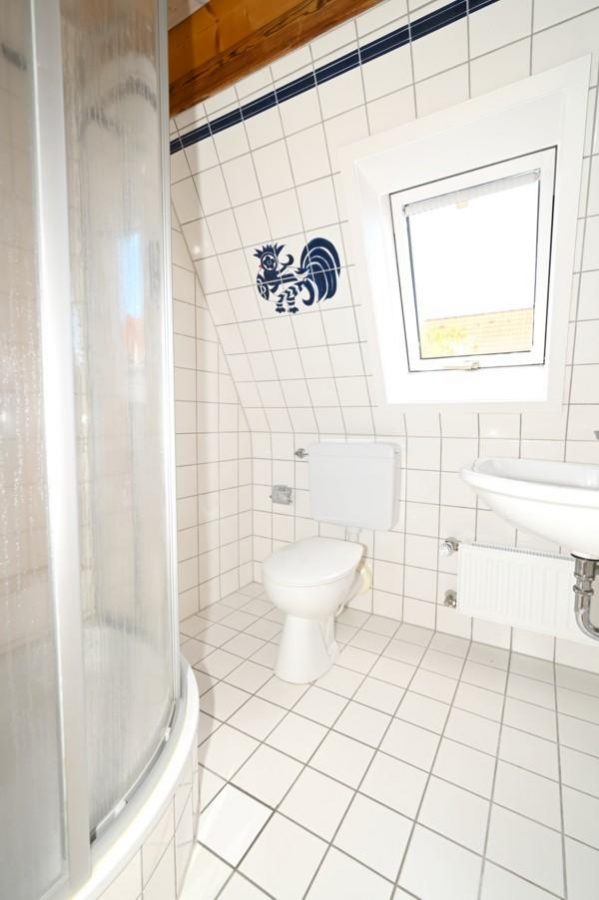 Duschbad/WC DG - WOHNEN AUF 2 ETAGEN – WIE IM EIGENEN HAUS